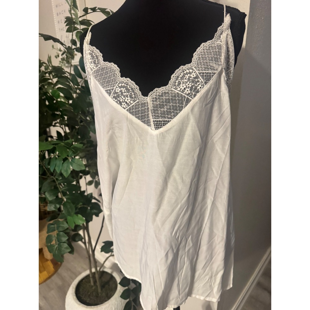 Yoins Women White Lace Trim V-Neck Spaghetti Strap Camisole Top XL